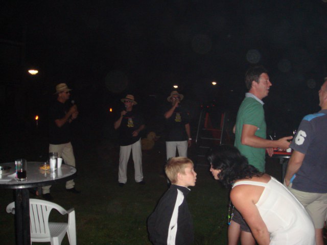 BF2009-084